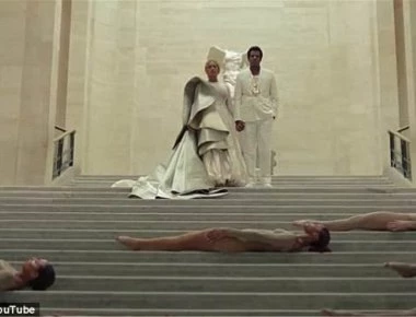 Beyonce και Jay-Z σε νέο βιντεοκλίπ με φόντο Αφροδίτη της Μήλου και Νίκη της Σαμοθράκης (φωτό, βίντεο)